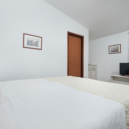 St. Becic Appartement Poreč Buitenkant foto